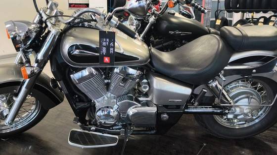 HONDA SHADOW 750 